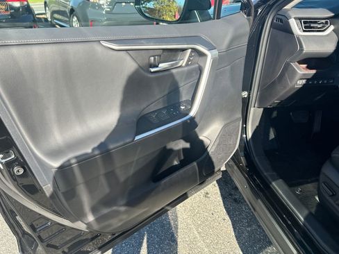 New 2025 Toyota RAV4 Limited w/ Advanced Technology Package image 18