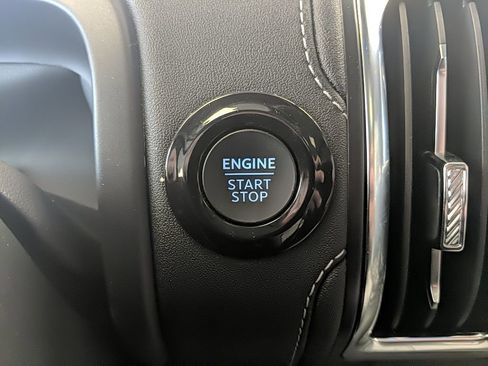 Used 2025 Ford Expedition Max Platinum w/ Driver's Package image 29