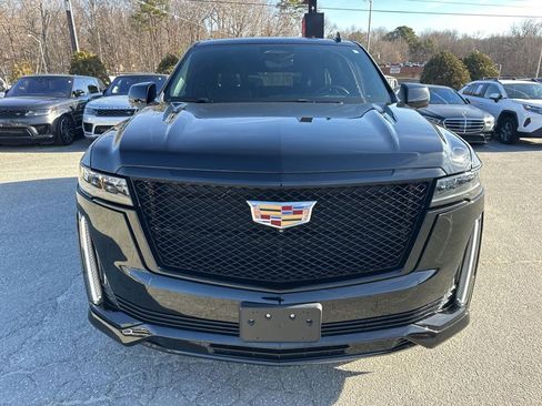 Used 2023 Cadillac Escalade ESV Sport Platinum image 8