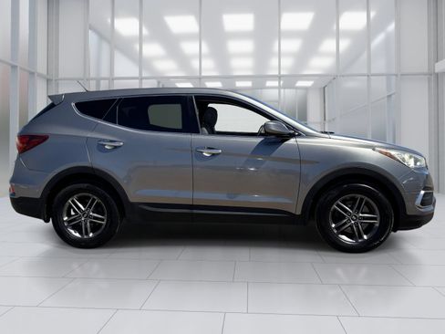 Used 2018 Hyundai Santa Fe Sport w/ Cargo Package AWD/4WD image 7