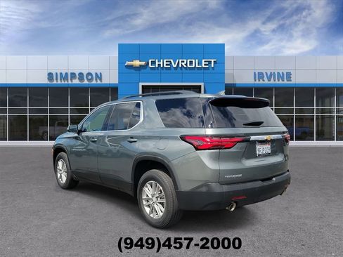 Used 2023 Chevrolet Traverse LT FWD image 6