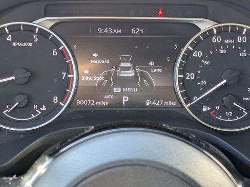 Used 2022 Nissan Rogue SV image 23