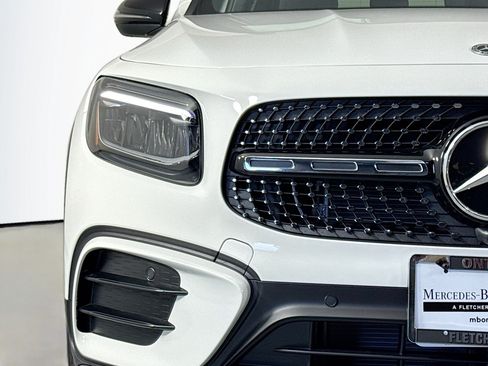 New 2026 Mercedes-Benz GLB 250 image 13