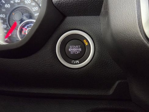 New 2026 RAM 1500 4x4 Crew Cab image 17