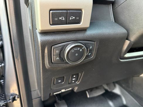 Used 2021 Ford F250 Lariat w/ Tremor Off-Road Package image 17