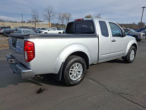 Used 2018 Nissan Frontier SV w/ Value Truck Package image 6