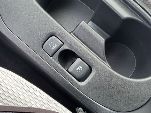 Used 2024 Toyota Corolla LE FWD image 29
