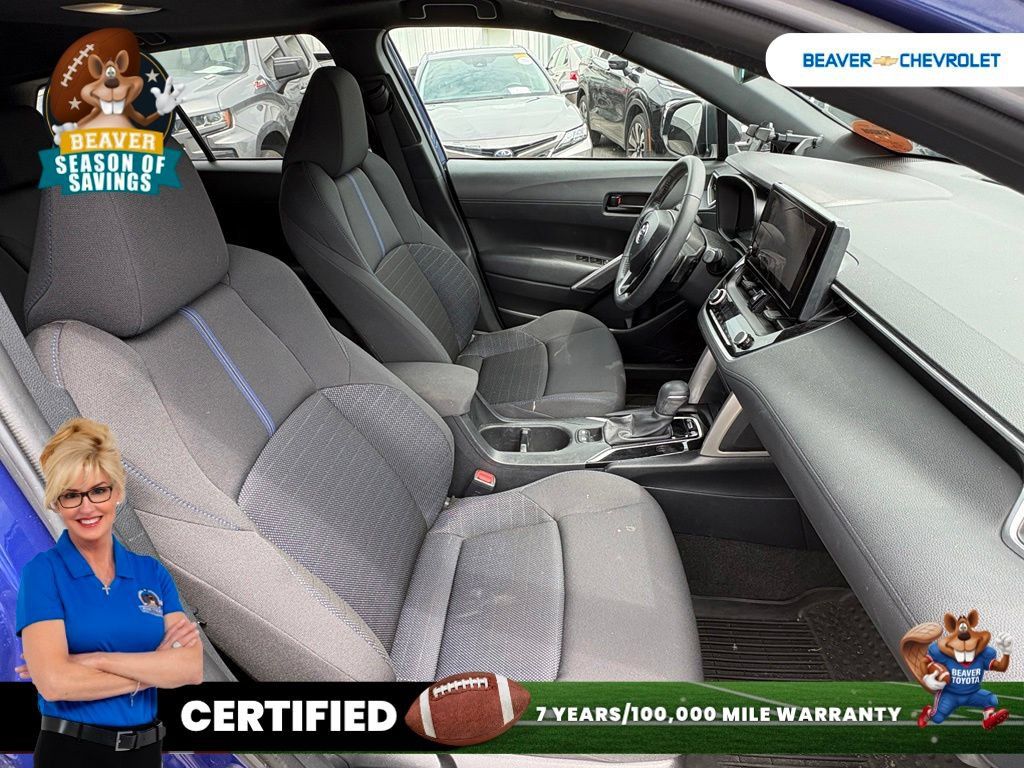 Used 2024 Toyota Corolla Cross AWD Hybrid w/ Moonroof Package image 24