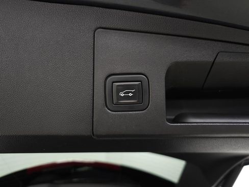 Used 2021 Cadillac XT5 Premium Luxury image 8