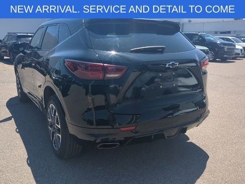 Certified 2024 Chevrolet Blazer RS w/ Driver Confidence II Package AWD/4WD image 3