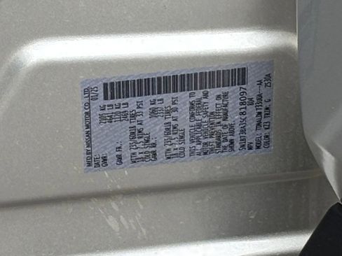 Used 2025 Nissan Rogue SV FWD image 23