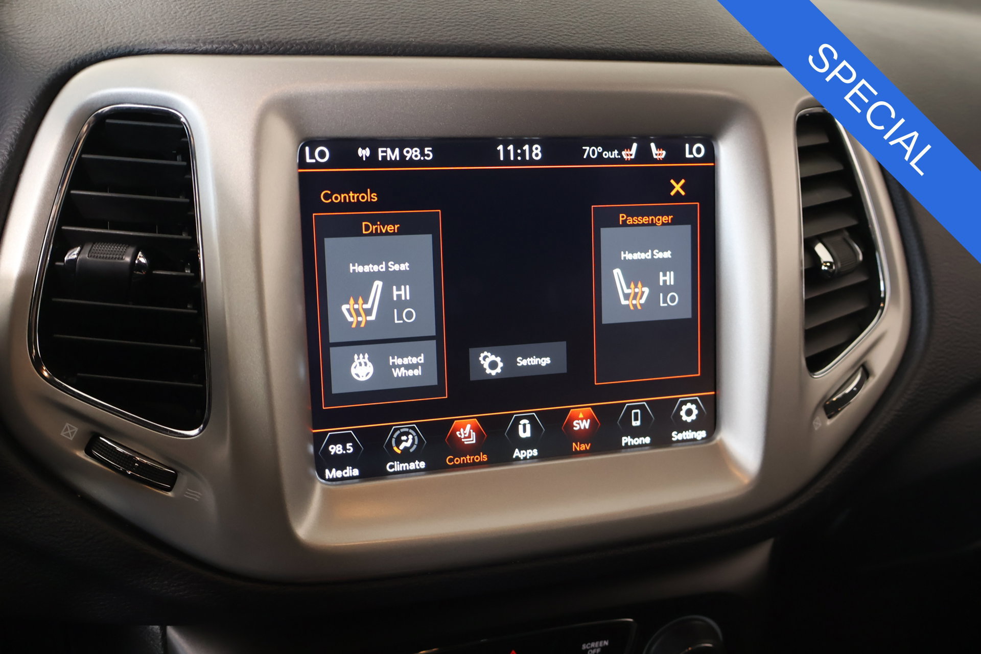 Used 2021 Jeep Compass Latitude FWD image 8
