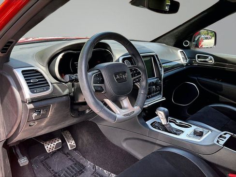 Used 2018 Jeep Grand Cherokee Trackhawk w/ Trailer Tow Group IV AWD/4WD image 14