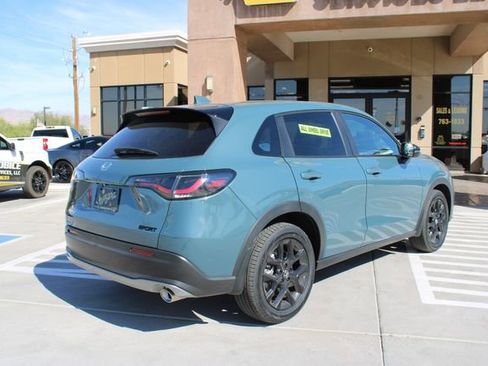 Used 2024 Honda HR-V Sport image 5