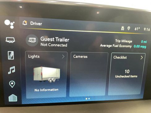 Used 2024 Chevrolet Suburban High Country image 18