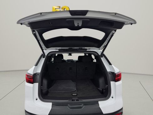 Used 2023 Chevrolet Blazer LT w/ Convenience Package image 9