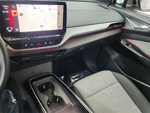 Used 2023 Volkswagen ID.4 Pro image 41