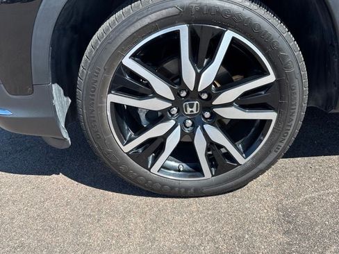 Used 2019 Honda Pilot Touring image 9