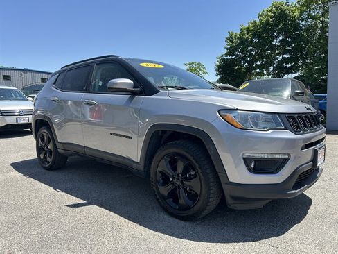 Used 2019 Jeep Compass Latitude AWD/4WD image 3