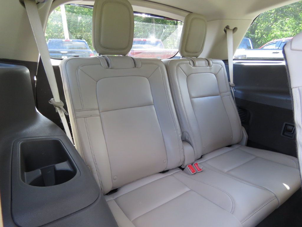 Used 2020 Lincoln Aviator Reserve w/ Equipment Group 201A AWD/4WD image 17