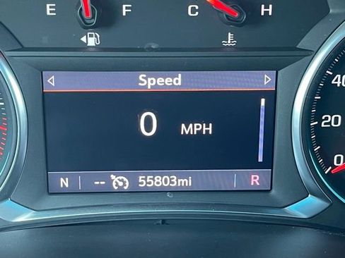 Used 2023 Chevrolet Traverse LT image 23