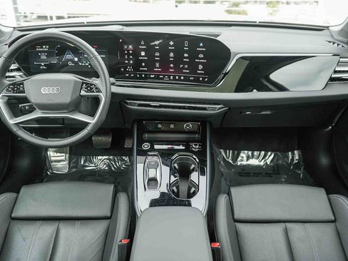 Used 2025 Audi A5 2.0T Premium Plus Sedan w/ Premium Plus image 7