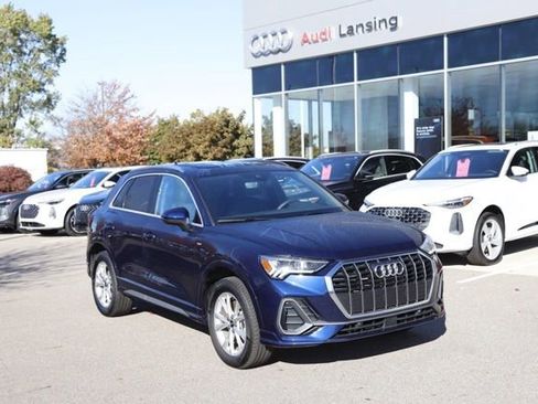 Used 2025 Audi Q3 2.0T Premium image 1
