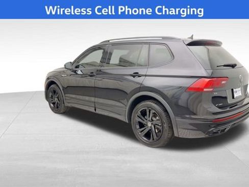 Used 2023 Volkswagen Tiguan SE R-Line image 4