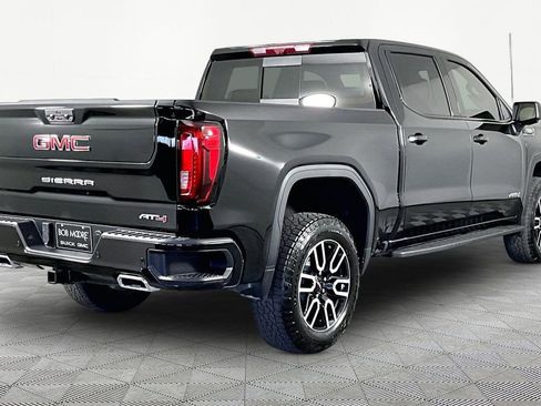 Certified 2025 GMC Sierra 1500 AT4 w/ AT4 Premium Package AWD/4WD image 6