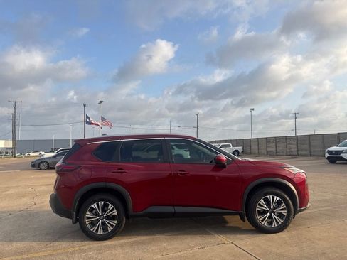 Certified 2023 Nissan Rogue SV w/ SV Premium B Package FWD image 22