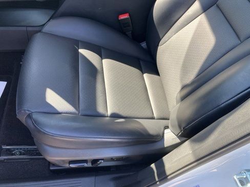 Used 2023 Nissan Rogue SV w/ SV Premium B Package image 12