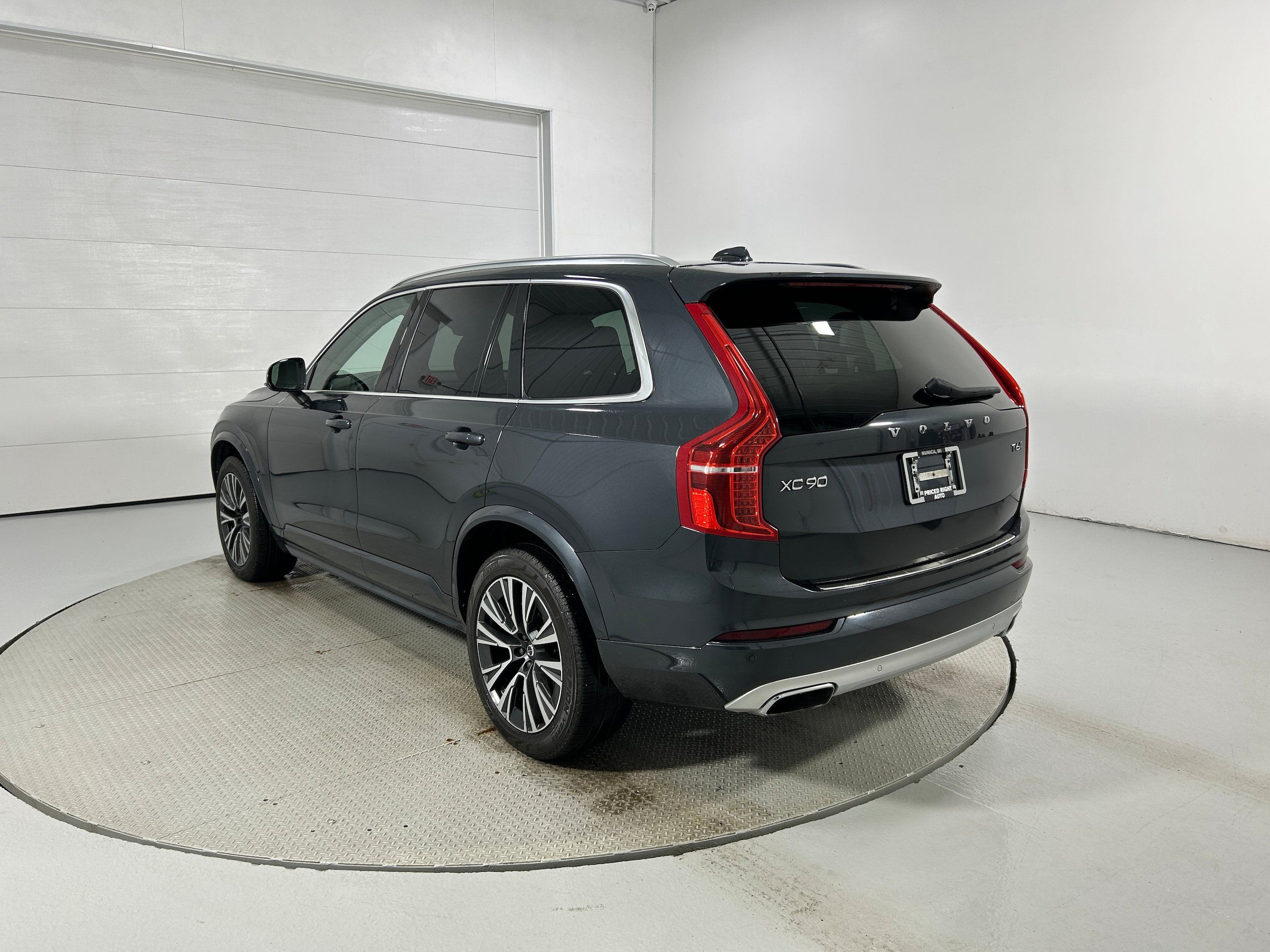 Used 2021 Volvo XC90 T6 Momentum w/ Climate Package AWD/4WD image 22