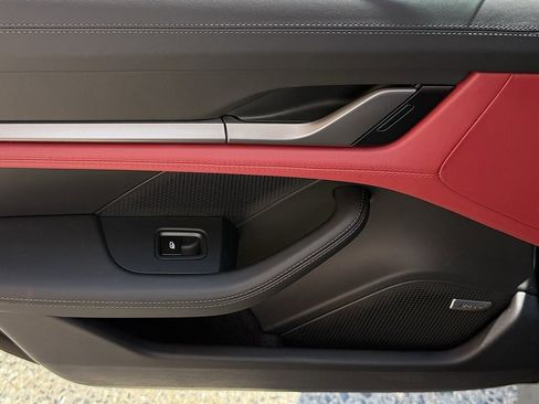 New 2025 Porsche Taycan image 19