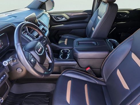 Used 2023 GMC Yukon AT4 w/ AT4 Premium Package image 12