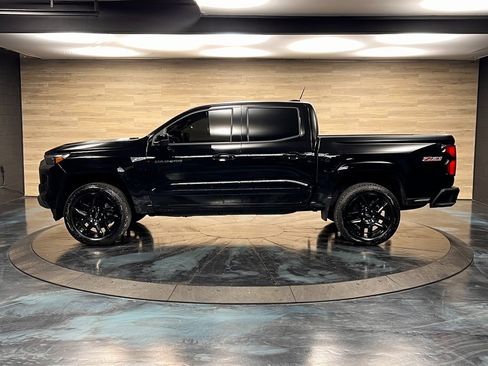 Used 2025 Chevrolet Colorado Z71 w/ Technology Package image 14