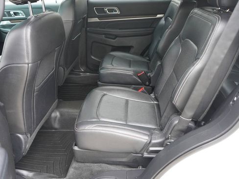 Used 2016 Ford Explorer Limited w/ Equipment Group 301A AWD/4WD image 13