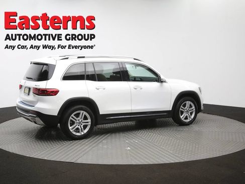 Used 2021 Mercedes-Benz GLB 250 4MATIC w/ Premium Package image 45