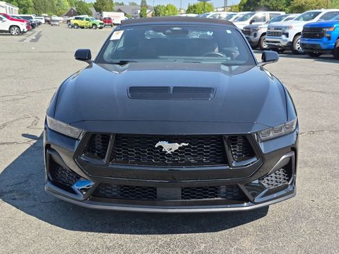 Used 2025 Ford Mustang GT Premium RWD image 8