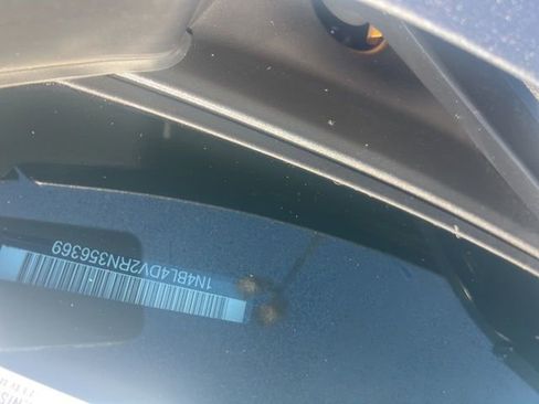 Used 2024 Nissan Altima 2.5 SV FWD image 10