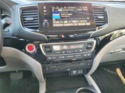Used 2020 Honda Pilot Touring image 28