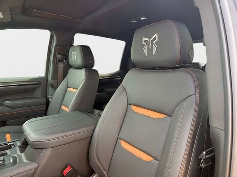 New 2026 GMC Sierra 1500 AT4 w/ AT4 Premium Package AWD/4WD image 20