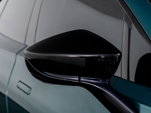 Used 2023 Aston Martin DBX 707 image 26