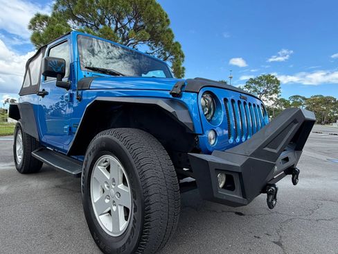 Used 2016 Jeep Wrangler Sport w/ Quick Order Package 24S AWD/4WD image 8