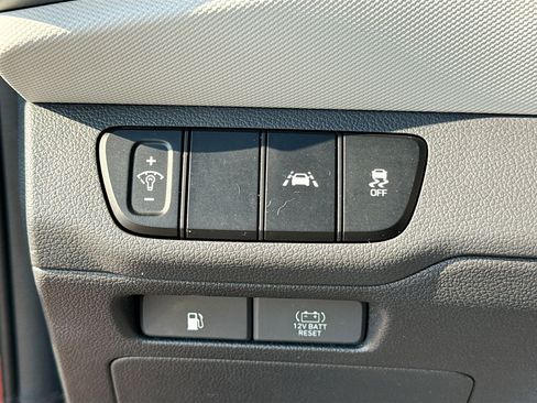 Used 2020 Hyundai Ioniq Blue image 31