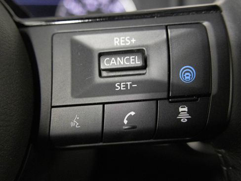 Used 2023 Nissan Rogue SV w/ SV Premium B Package image 29