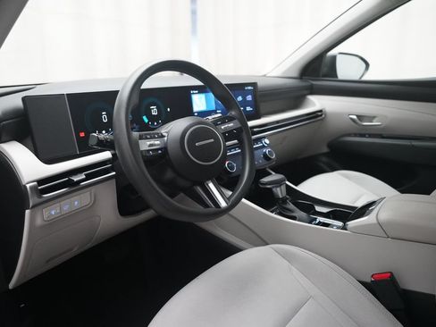 Used 2025 Hyundai Tucson SEL AWD/4WD image 8