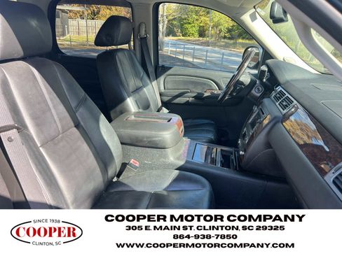 Used 2008 GMC Yukon Denali image 7