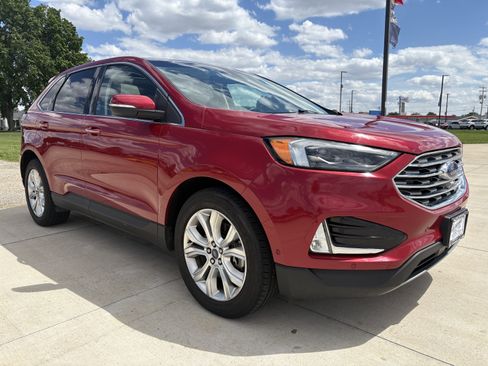 Used 2020 Ford Edge Titanium w/ Equipment Group 301A AWD/4WD image 39