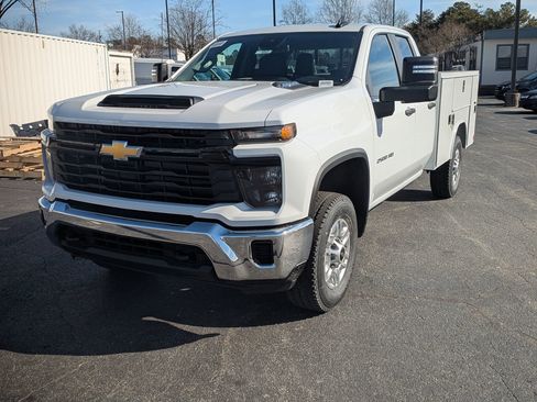 New 2026 Chevrolet Silverado 2500 W/T w/ WT Convenience Package image 3