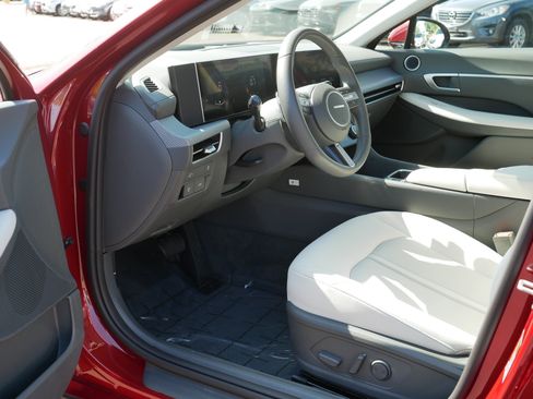 Certified 2026 Hyundai Sonata SEL AWD/4WD image 11